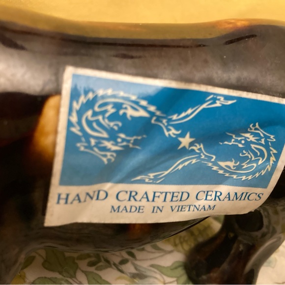 Rhino Lover? Treacle Glaze Rhinoceros Yellow Ceramic Figurine Hand Crafted - Picture 6 of 8